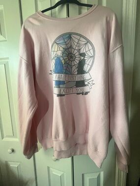 Netflix Wednesday & Enid sweater size XL in light pink